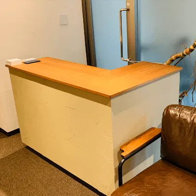 evi Gym 全国11店舗のパーソナルジムのトレーニングを受ける前の受付