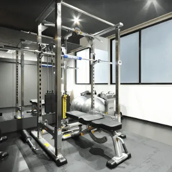 RITA-STYLE博多店のパーソナルジムのトレーニング器具