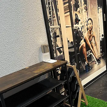 BEYOND 金沢店のパーソナルジムのトレーニングを受ける店舗のエントランス