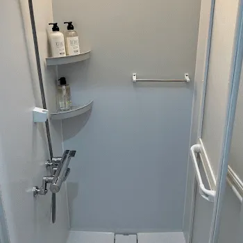 BEYOND 神戸元町店のパーソナルジムのトレーニング後のシャワールーム