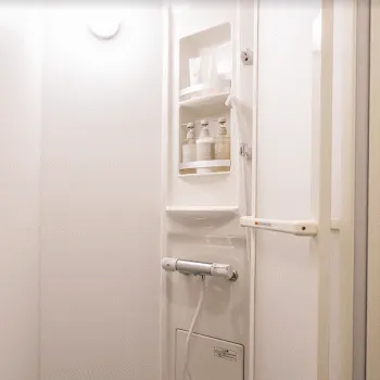 UNDEUXSBODY 神戸・三宮店のパーソナルジムのトレーニング後のシャワールーム