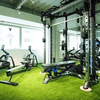 RACINE 京都四条烏丸のパーソナルジムのトレーニングで使用するトレーニング器具