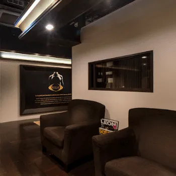 RIZAP 名古屋栄店のパーソナルジムのトレーニングを受ける前の待合スペース