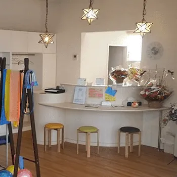 スリムライセンスのパーソナルジムのトレーニングを受ける前の受付