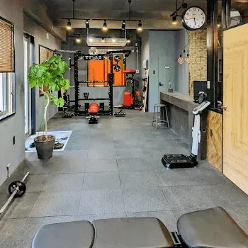 Feel-LIght.FITのパーソナルジムのトレーニングルーム