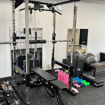 プリッツジム那覇店のパーソナルジムのトレーニング器具