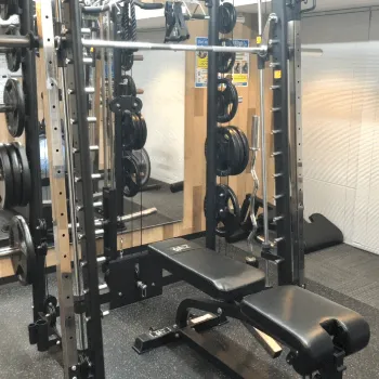 24/7Workout大阪心斎橋店のパーソナルジムのトレーニング器具