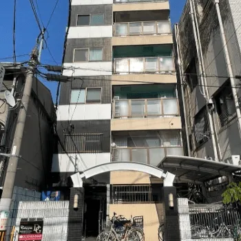 OUT LINE天王寺店の外観の様子