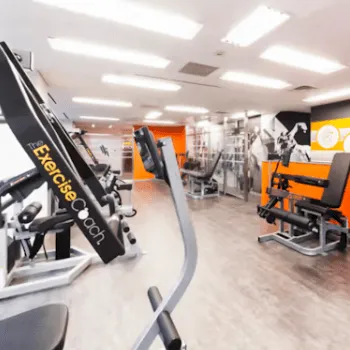 エクササイズコーチ東梅田店のパーソナルジムのトレーニングルーム