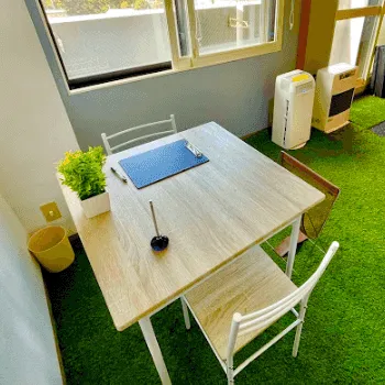 B CONCEPT 札幌大通店のパーソナルジムのトレーニングを受ける前のカウンセリングルーム