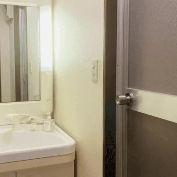 B CONCEPT 札幌大通店のパーソナルジムのトレーニング後のシャワールーム