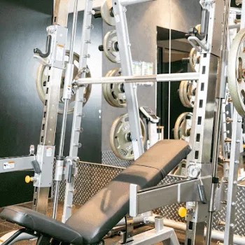 チキンジム 札幌店のパーソナルジムのトレーニングで使用するトレーニング器具