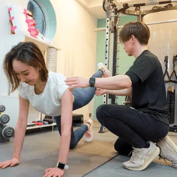 NANA 札幌店のパーソナルジムのトレーニングの様子
