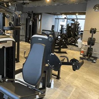 チキンジム 仙台店のパーソナルジムのトレーニングを受けるトレーニングルーム