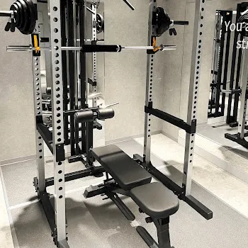 UNDEUX SUPERBODY LIFE 仙台スタジオのパーソナルジムのトレーニングで使用するトレーニング器具