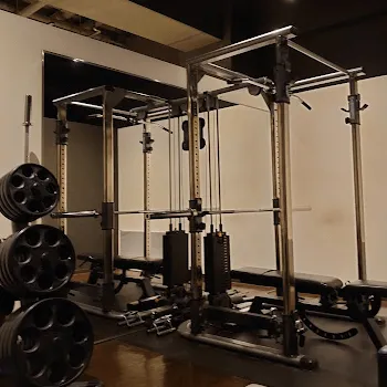 RIZAP 東京25店舗のパーソナルジムのトレーニング機器