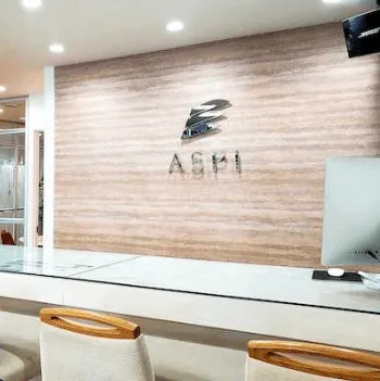 パーソナルジムASPI横浜店のパーソナルジムのトレーニングを受ける前の受付