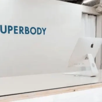 UNDEUXSBODY横浜Annex店のパーソナルジムのトレーニングを受ける前の受付