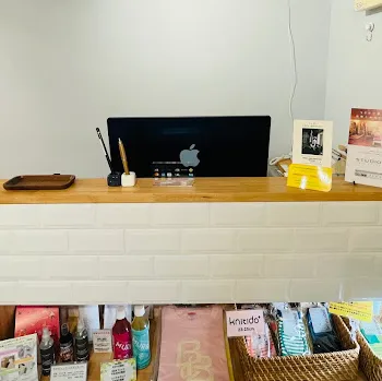 ピラティススタジオB&B 全国9店舗のピラティスのレッスンを受ける前の受付