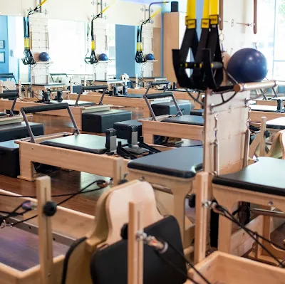 CLUB PILATES 全国73店舗のピラティスのレッスンを受けるトレーニングルーム