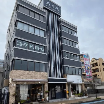 SOU PILATES京都烏丸店のピラティスのレッスンを受ける店舗の外観