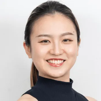 ソウプラス京都烏丸店のピラティスのレッスンを担当するインストラクター