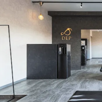 ピラティススタジオDEP 名古屋3店舗のピラティスのレッスンを受ける前の受付
