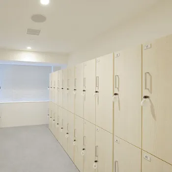 pilates K 久屋大通パーク店のピラティスのレッスンを受けた後のロッカールーム