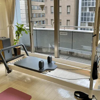ピラティススタジオB&B 心斎橋店のピラティスのレッスンで使用する機器