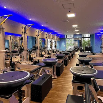 CLUB PILATES 大阪6店舗のピラティスのレッスンを受けるレッスンルーム