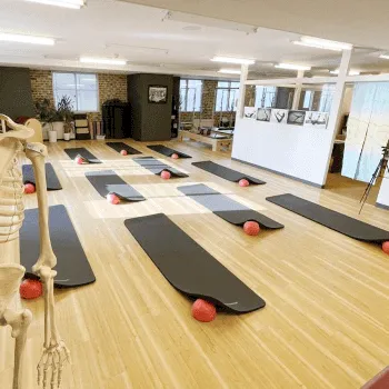 zen place pilates 札幌2店舗のマットピラティスのレッスンルーム