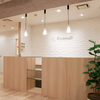 Rintosull 秋葉原店のピラティスのレッスンを受ける前の受付
