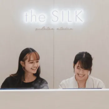 the SILK秋葉原店のピラティスのレッスンを受ける前の受付の様子