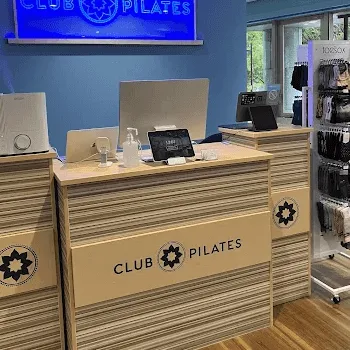 club Pilates 中野坂上のピラティスのレッスンを受ける前の受付