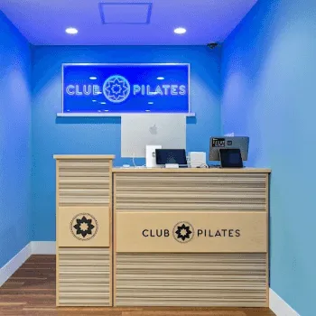 club Pilates 練馬のピラティスのレッスンを受ける前の受付