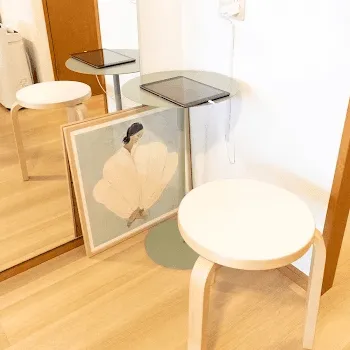 YUZU 世田谷区9店舗のピラティスのレッスンを受ける前のカウンセリングルーム