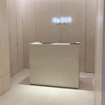 the SILK 渋谷区4店舗のピラティスのレッスンを受ける前の受付
