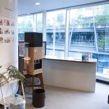 zen place pilates 渋谷区5店舗のピラティスのレッスンを受ける前の受付