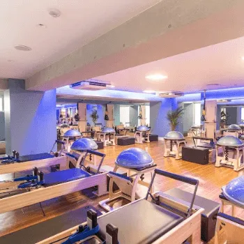 club Pilates 高円寺のピラティスのレッスンを受けるトレーニングルーム