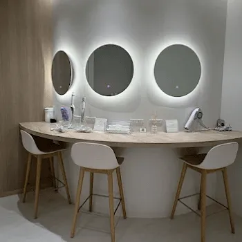 the SILK台東区2店舗のピラティスのレッスンを受けた後のパウダールーム