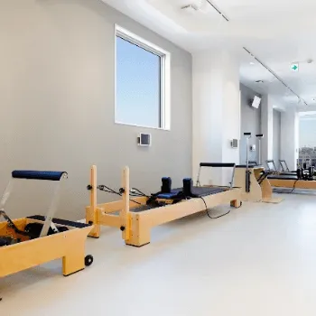 URBAN CLASSIC PILATES 浅草のピラティスのレッスンを受けるトレーニング器具