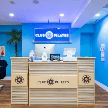 club Pilates 豊島区2店舗のピラティスのレッスンを受ける前の受付