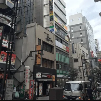 Rintosull 池袋東口店のピラティスのレッスンを受ける店舗の外観