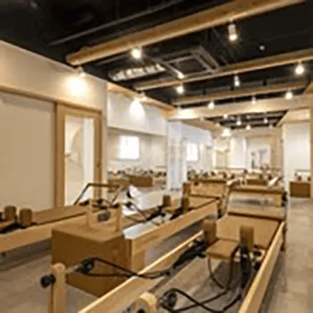 Pilates KASANE MEGAドン・キホーテUNY岐阜店のピラティスのトレーニングを受けるトレーニングルーム