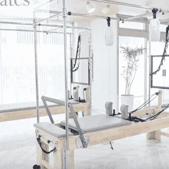 La pilates 岐阜店のピラティスのトレーニングを受けるトレーニングルーム