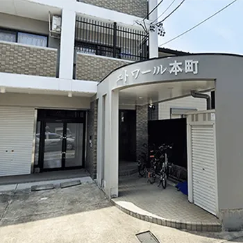 La pilates 岐阜店のピラティスのトレーニングを受ける店舗の外観