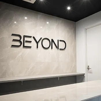 BEYOND 北千住店のパーソナルジムのトレーニングを受ける前の受付