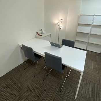 T-BALANCE 北千住店のパーソナルジムのトレーニングを受ける前のカウンセリングルーム