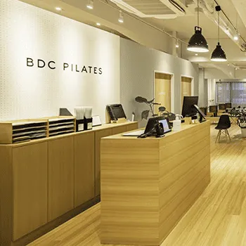 BDC PILATES 大宮のピラティスのトレーニングを受ける前の受付