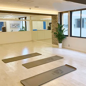 zen place pilates 大宮のピラティスのトレーニングを受けるトレーニングルーム